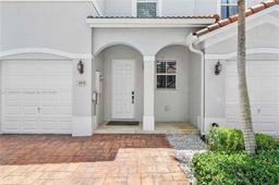 Picture of 1018 NE 208Th St, Miami, FL 33179