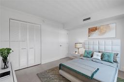 Picture of 240 Galen Dr # 308, Key Biscayne, FL 33149