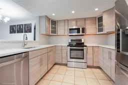Picture of 11213 SW 88Th St # 112B, Miami, FL 33176
