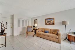 Picture of 16909 N Bay Rd # 405, Sunny Isles Beach, FL 33160