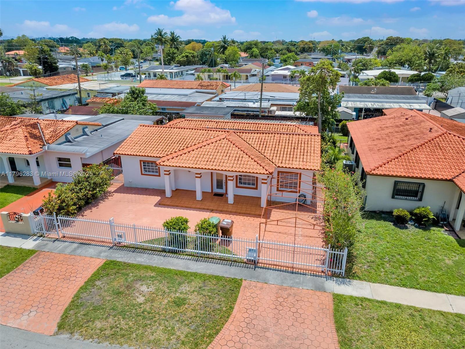 Picture of 330 W 48Th St, Hialeah, FL 33012