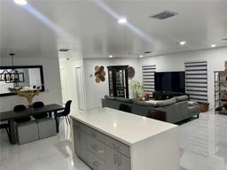 Picture of 18133 SW 93Rd Ave, Palmetto Bay, FL 33157