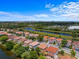 Picture of 4370 SW 82Nd Way, Davie, FL 33328