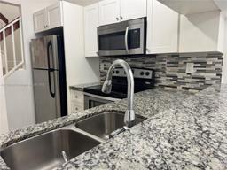 Picture of 13910 SW 91St Ter # 13910, Miami, FL 33186