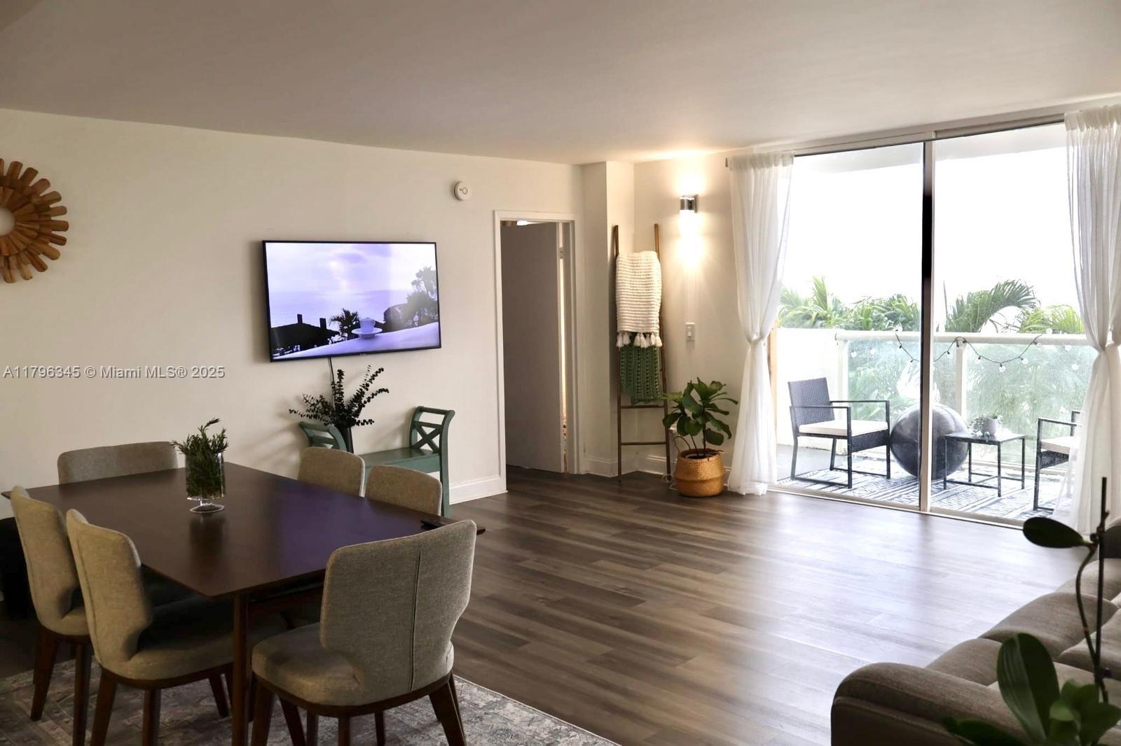 Picture of 13499 Biscayne Blvd. # 610, North Miami, FL 33181