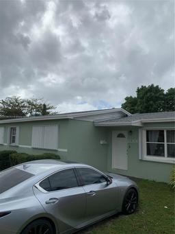 Picture of 17200 N Miami Ave, Miami, FL 33169