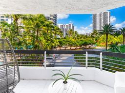 Picture of 19195 NE 36Th Ct # 201, Aventura, FL 33180