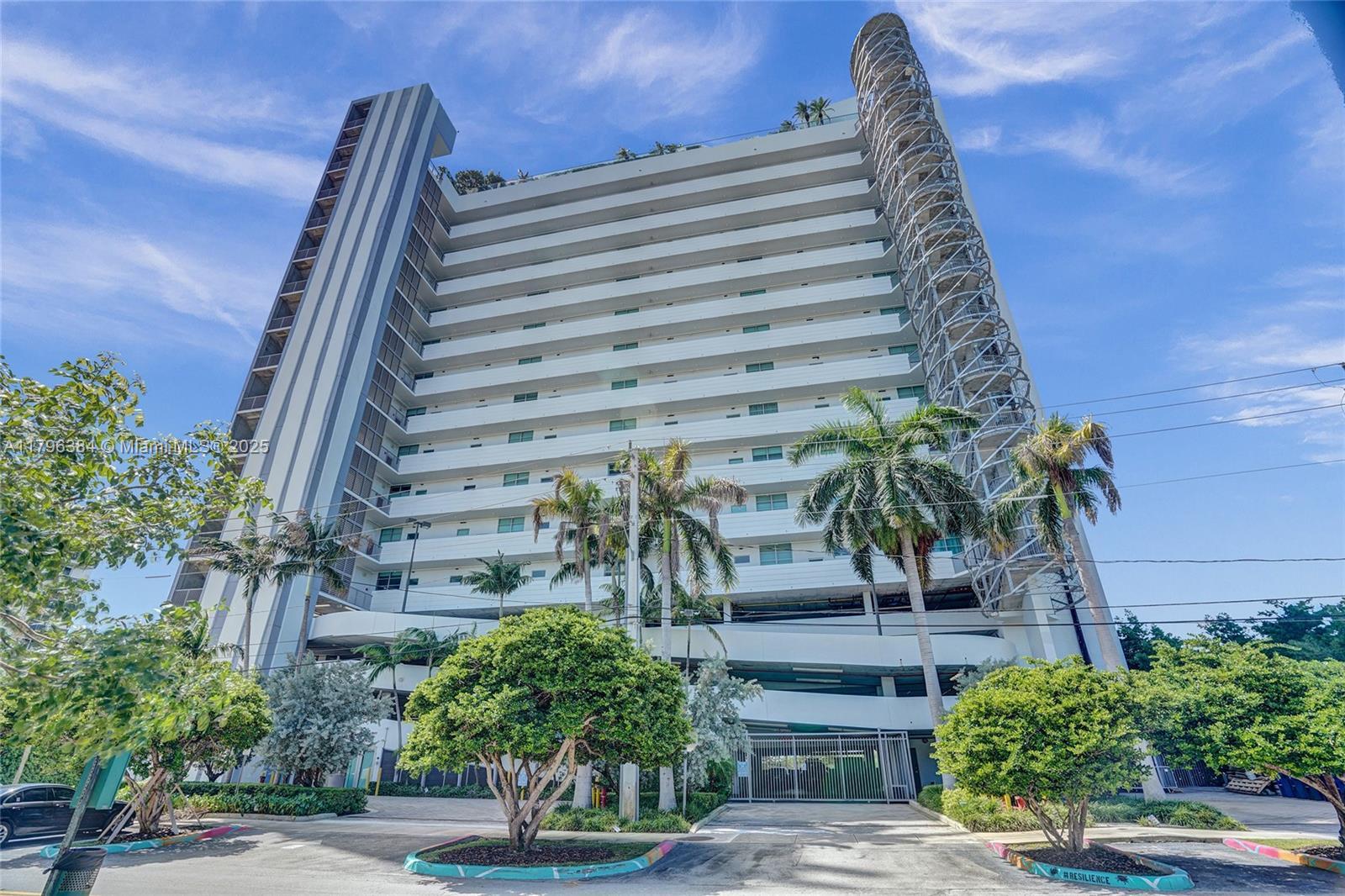 Picture of 7934 West Dr # 1205, North Bay Village, FL 33141