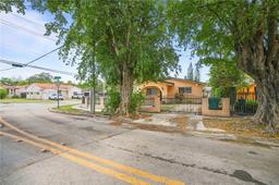 Picture of 1900 SW 24Th St, Miami, FL 33145