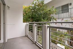 Picture of 716 Michigan Ave # 204, Miami Beach, FL 33139