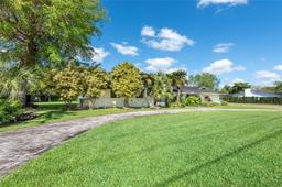 Picture of 12300 SW 67Th Ave, Pinecrest, FL 33156