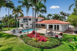 Picture of 10301 E Broadview Dr, Bay Harbor Islands, FL 33154