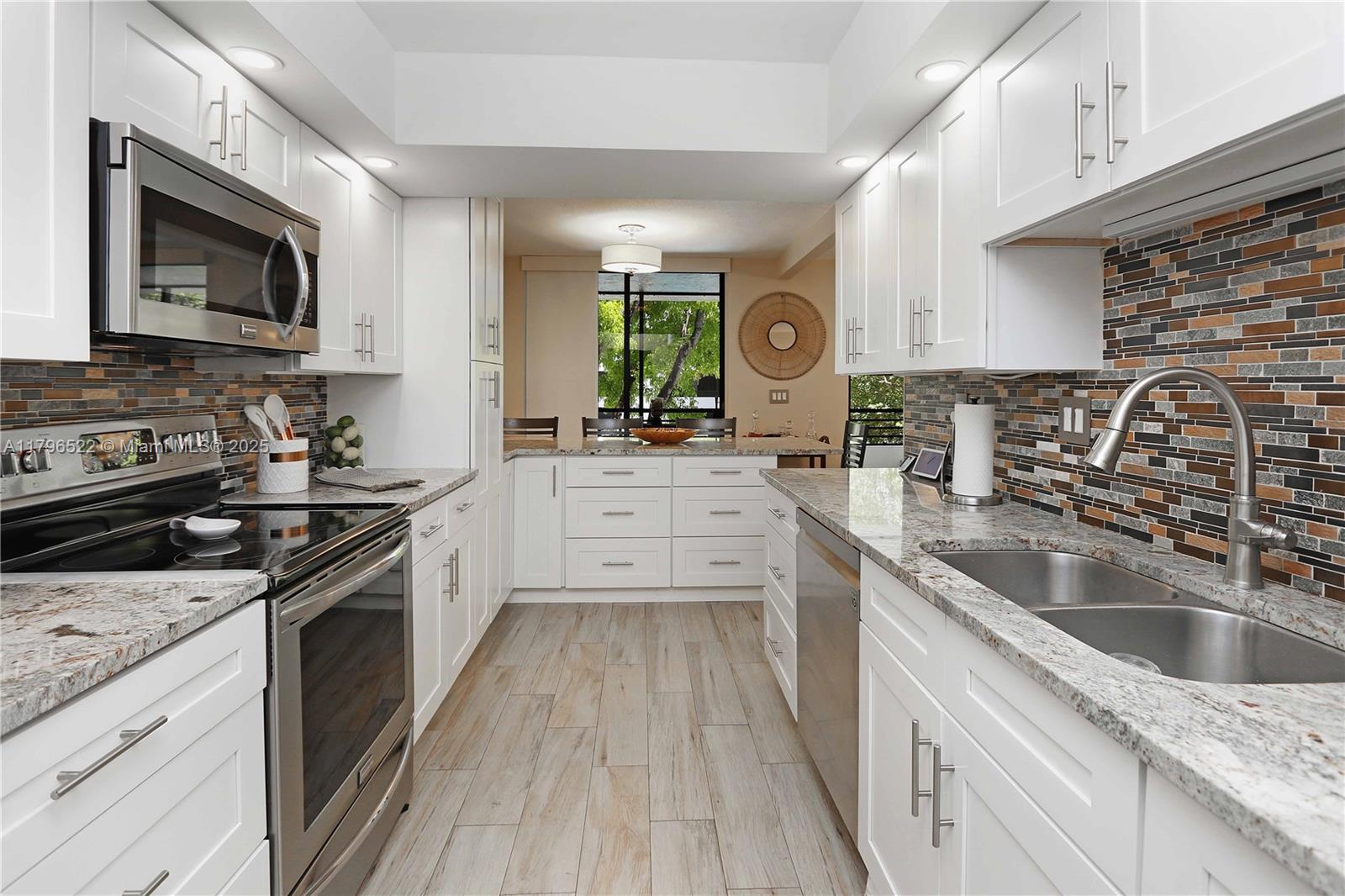Picture of 1490 Sheridan St # 26A, Hollywood, FL 33020