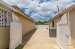 Picture of 11475 SW 181St St, Miami, FL 33157