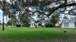 Picture of 8 Park Lane Circle # 0, Lehigh Acres, FL 33936