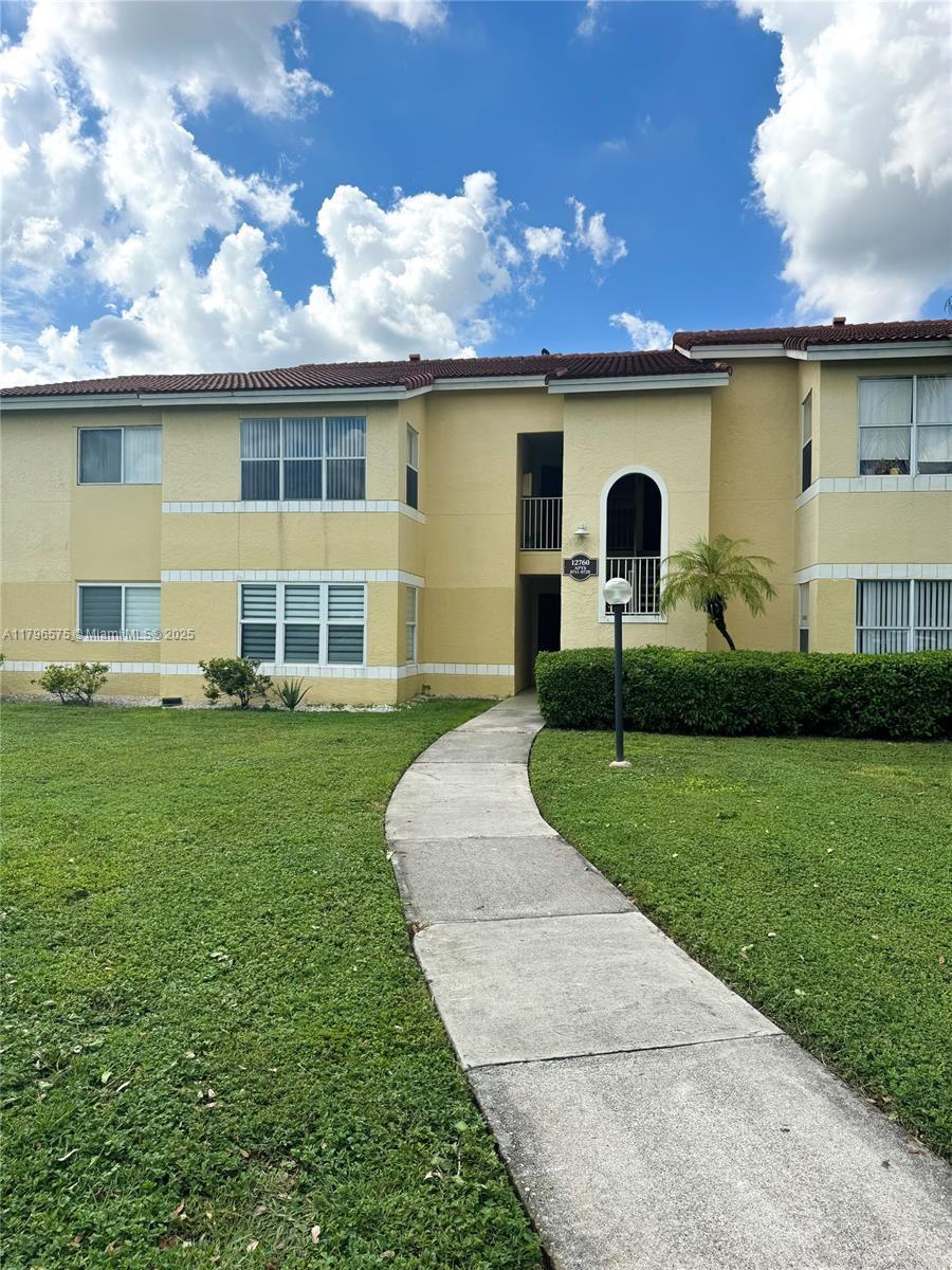 Picture of 12760 Vista Isles Dr # 711, Sunrise, FL 33325
