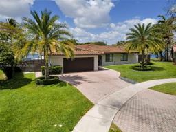 Picture of 14120 Leaning Pine Dr, Miami Lakes, FL 33014