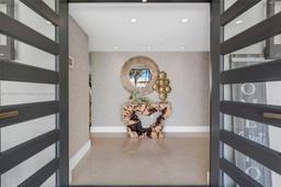 Picture of 14120 Leaning Pine Dr, Miami Lakes, FL 33014