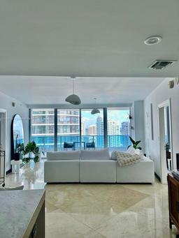Picture of 200 S Biscayne Blvd # 3900, Miami, FL 33131
