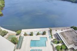 Picture of 300 Bayview Dr, Sunny Isles Beach, FL 33160