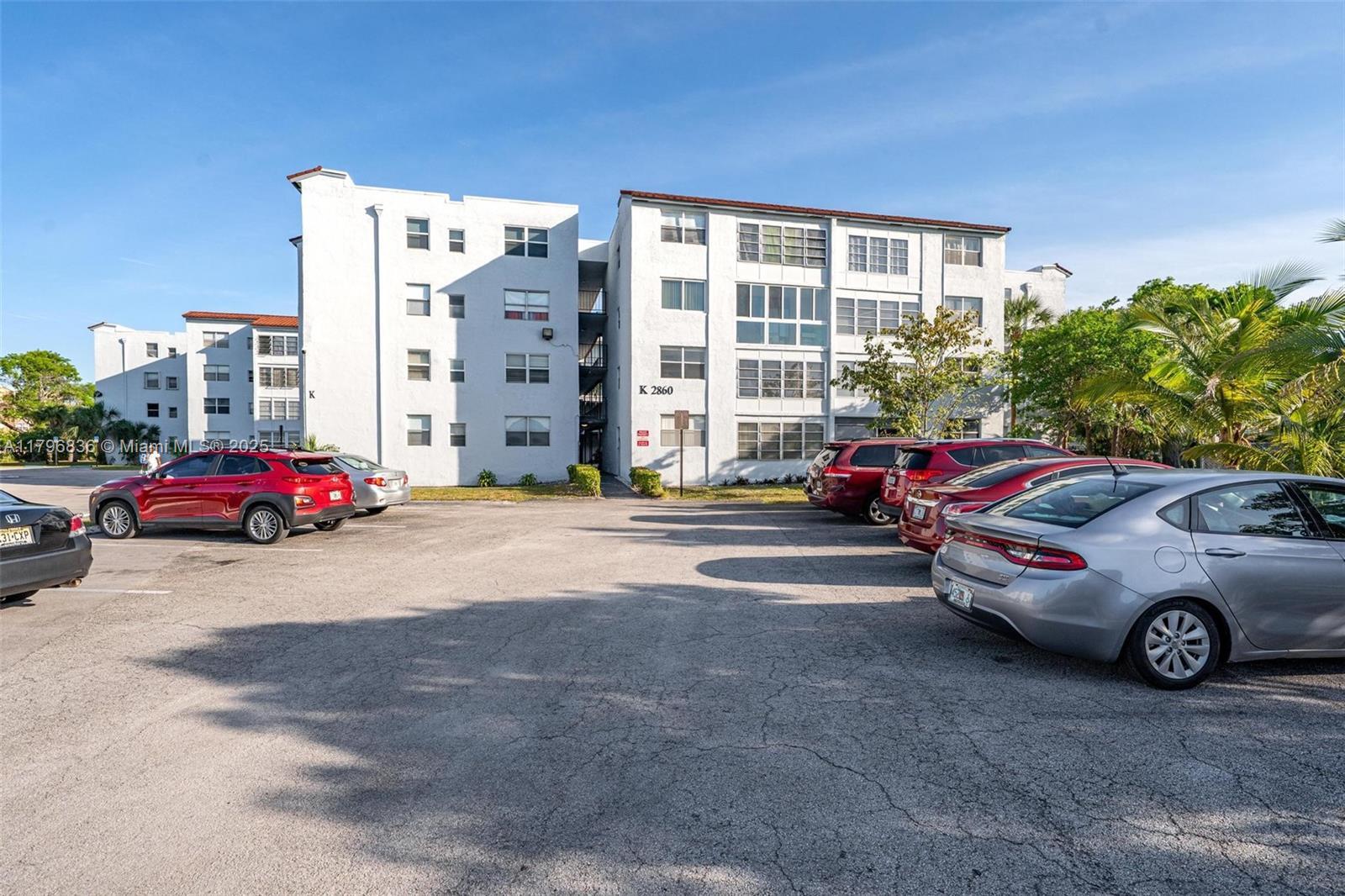 Picture of 2860 Somerset Dr # 101K, Lauderdale Lakes, FL 33311
