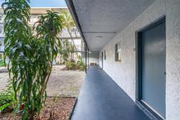 Picture of 2860 Somerset Dr # 101K, Lauderdale Lakes, FL 33311