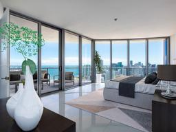 Picture of 851 NE 1St Ave, Miami, FL 33132