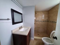 Picture of 8280 Sunrise Lakes Blvd # 301, Sunrise, FL 33322