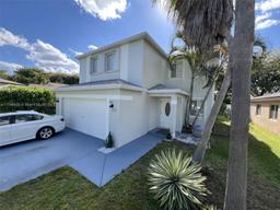 Picture of 1241 SW 46Th Way, Deerfield Beach, FL 33442