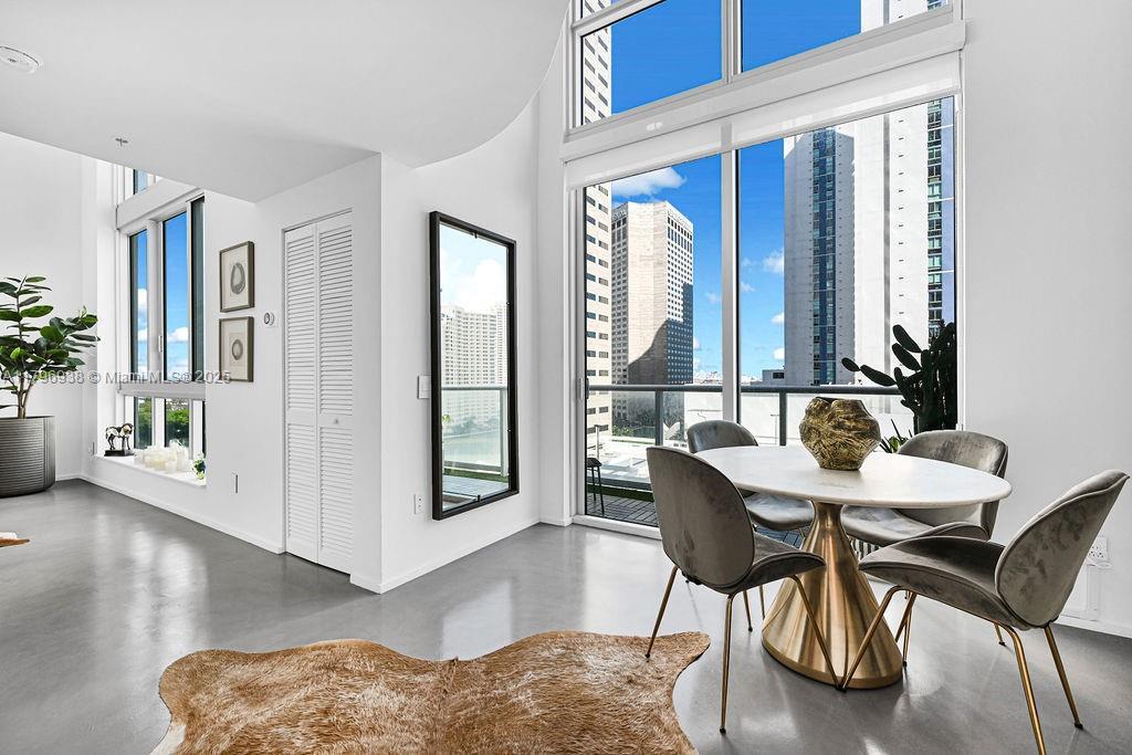 Picture of 300 S Biscayne Blvd # 1232, Miami, FL 33131
