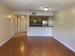 Picture of 8180 Geneva Ct # 224, Doral, FL 33166
