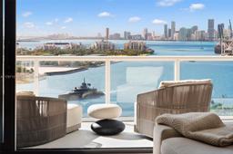 Picture of 100 S Pointe Dr, Miami Beach, FL 33139