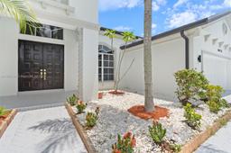 Picture of 10275 Oak Meadow Ln, Lake Worth, FL 33449