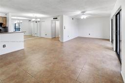 Picture of 9887 N Belfort Cir # 112, Tamarac, FL 33321
