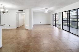 Picture of 9887 N Belfort Cir # 112, Tamarac, FL 33321