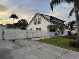 Picture of 18211 SW 95Th Ct, Palmetto Bay, FL 33157