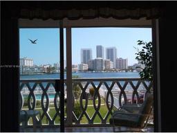 Picture of 450 Golden Isles Dr # 2H, Hallandale Beach, FL 33009