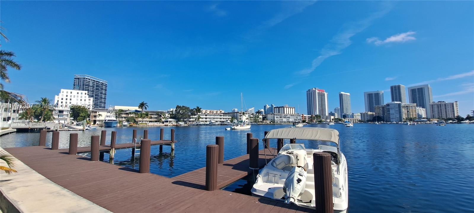 Picture of 450 Golden Isles Dr # 2H, Hallandale Beach, FL 33009