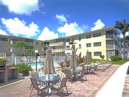 Picture of 450 Golden Isles Dr # 2H, Hallandale Beach, FL 33009
