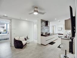 Picture of 1000 Brickell Plz, Miami, FL 33131