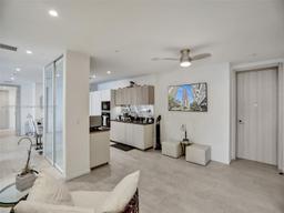 Picture of 1000 Brickell Plz, Miami, FL 33131