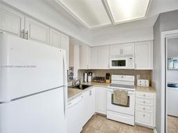 Picture of 7431 NW 1St St # 407, Margate, FL 33063