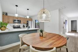 Picture of 9136A SW 20Th Pl, Davie, FL 33324