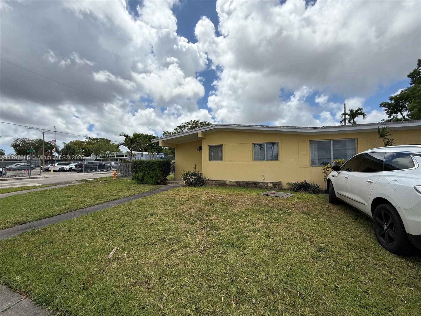 Picture of 9300 SW 52Nd Ter, Miami, FL 33165