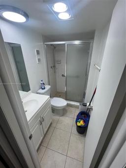 Picture of 9420 Poinciana Pl # 210, Davie, FL 33324