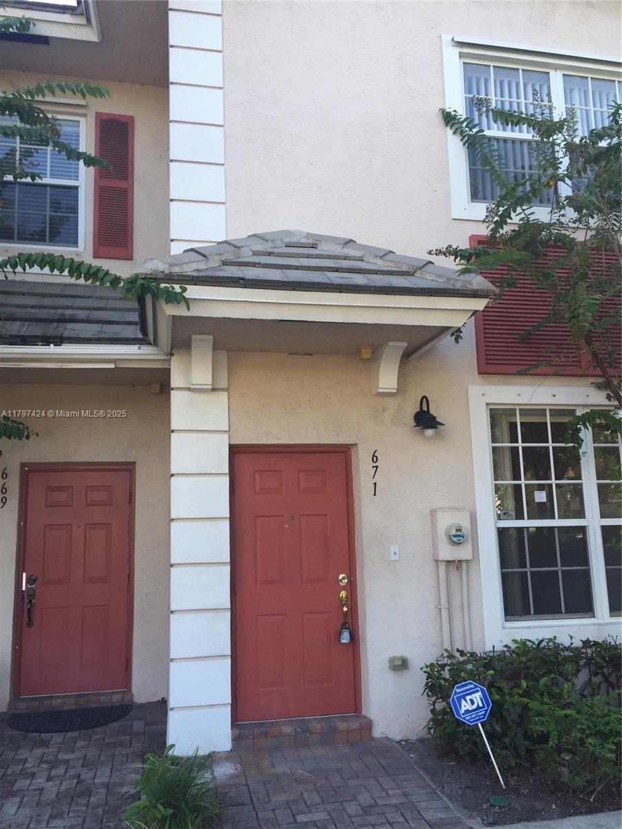 Picture of 671 NW 42Nd Ave # 671, Plantation, FL 33317