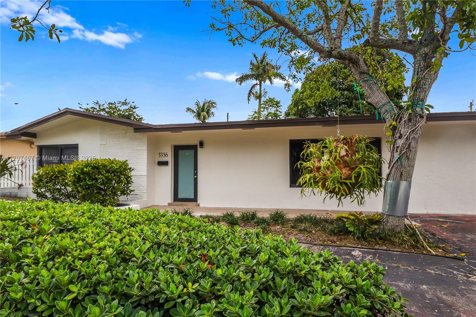 Picture of 3336 W Park Rd, Hollywood, FL 33021