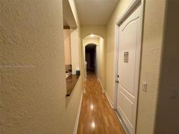 Picture of 8706 Blaze Ct, Davie, FL 33328