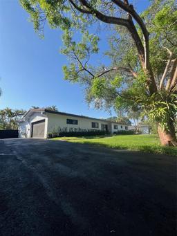 Picture of 8410 SW 148Th Dr, Palmetto Bay, FL 33158