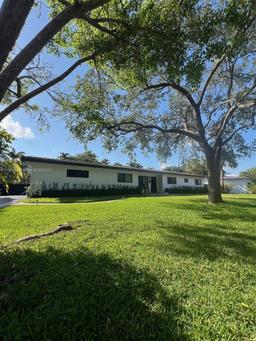Picture of 8410 SW 148Th Dr, Palmetto Bay, FL 33158